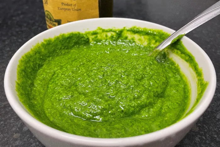 how to make pesto with walnuts