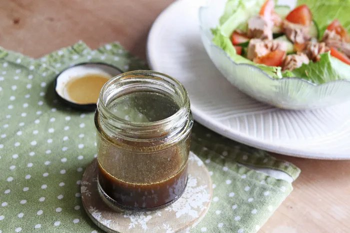 healthy maple balsamic dressing